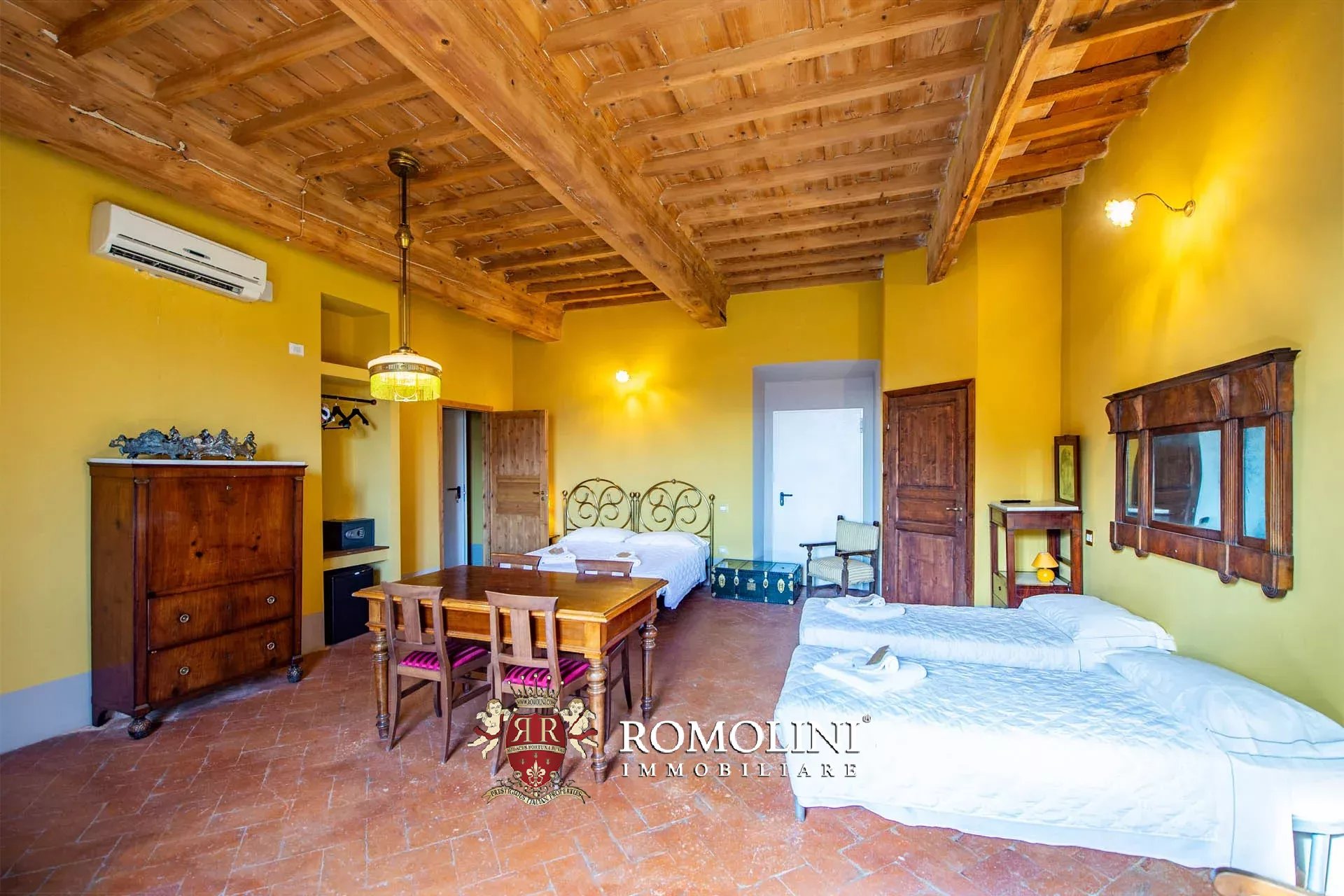 22 Bedroom Villa/Townhouse's Image 32