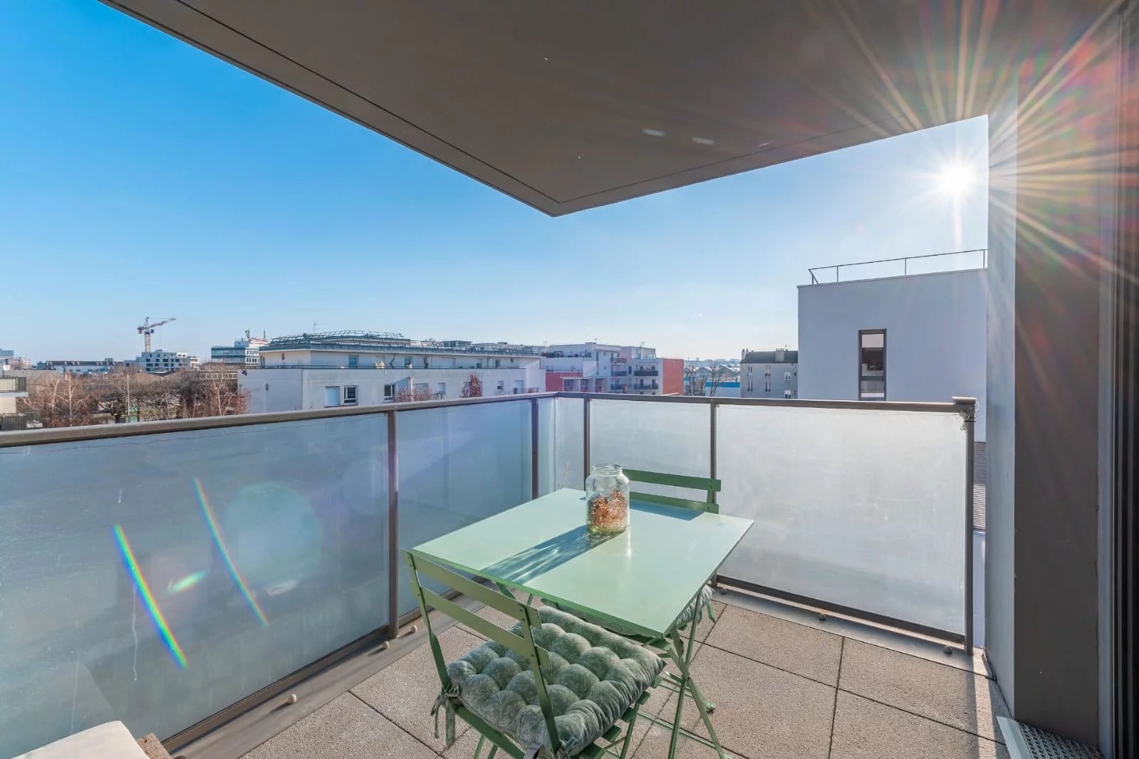 Appartement Coup de Cœur 3-4 Pièces Terrasse / Rue du Landy // 9 - Image Array