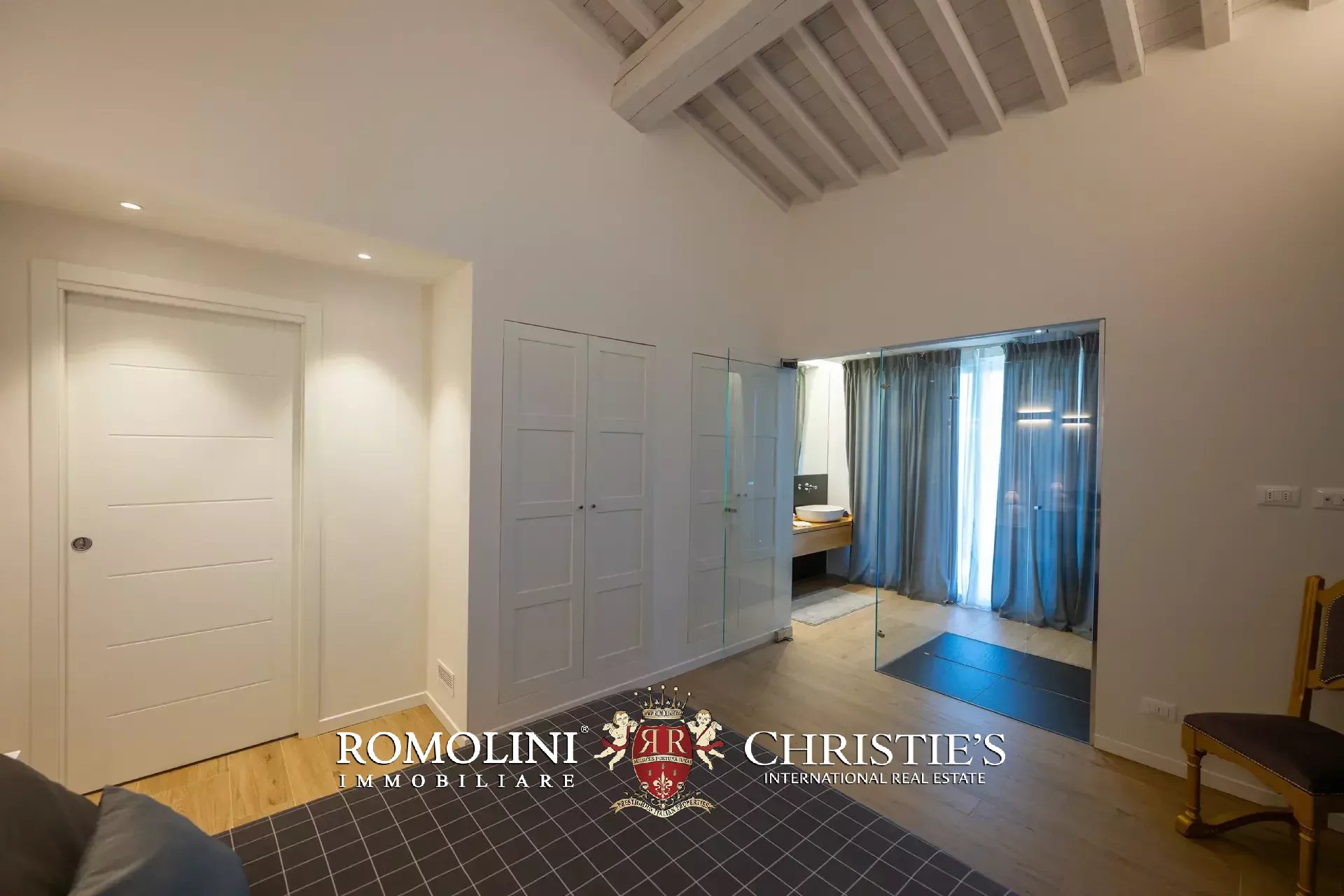 3 Bedroom Villa/Townhouse's Image 36