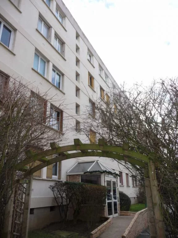 vente-appartement-3-pieces-le-petit-clamart-83870170