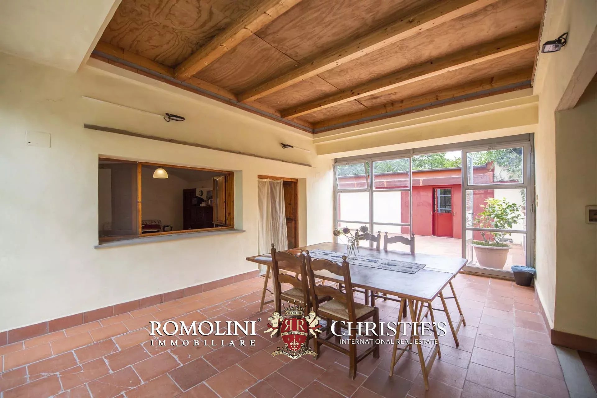 2 Bedroom Villa/Townhouse's Image 34
