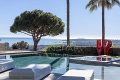 Luxury Sea View Villa Villeneuve-Loubet | Family Legacy Estate — photo 1 of 7