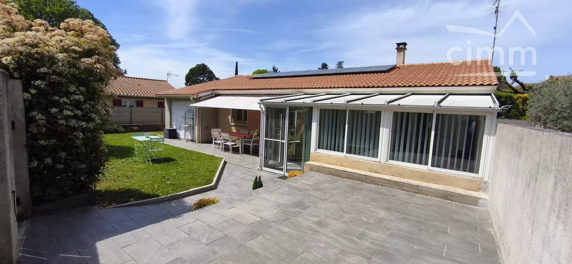 Agence immobilière de 