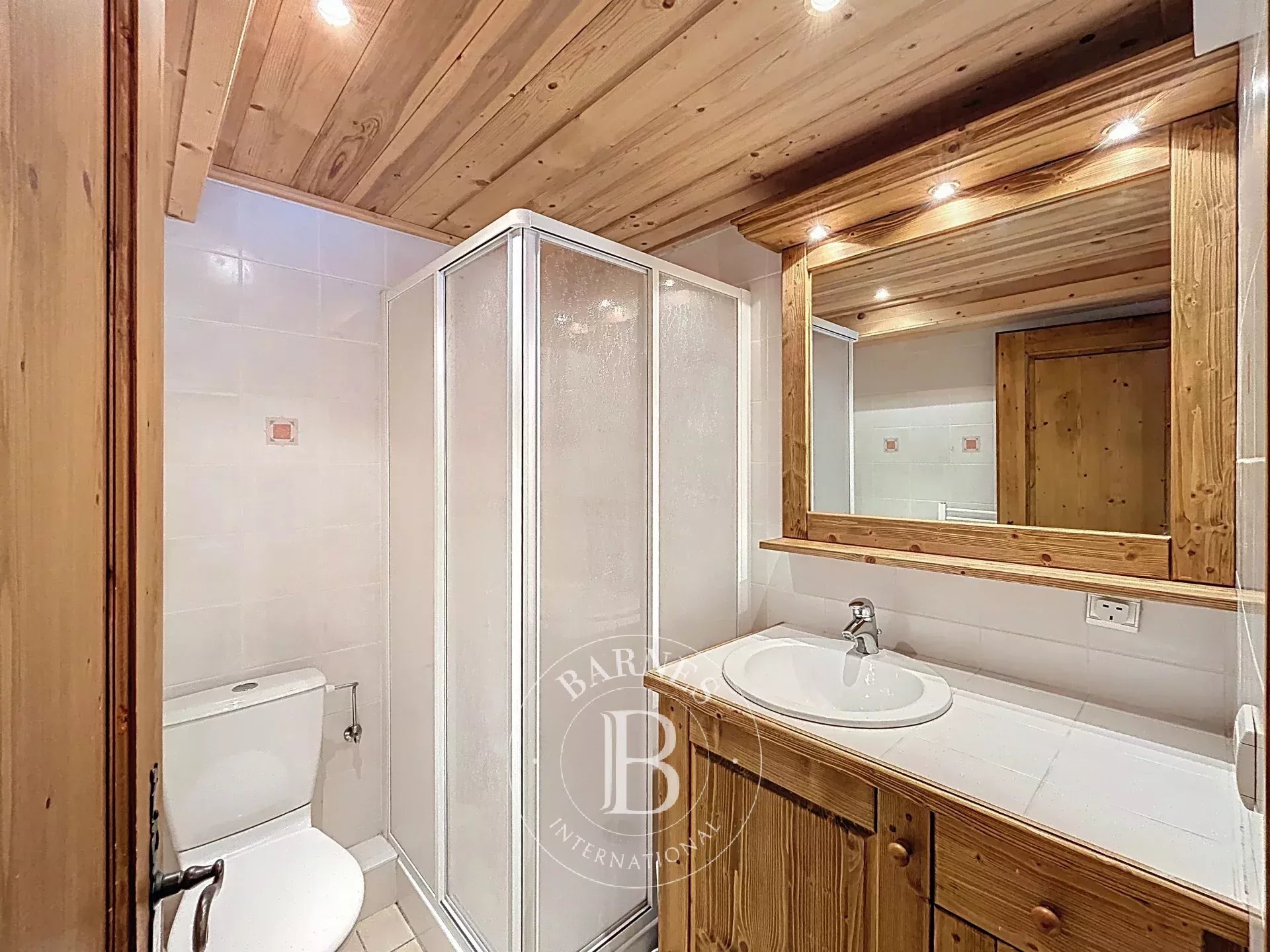 Photo of Les Gets - Apartment, 5 bedrooms - 137 sqm - Close to the center - Ski-in / Ski-out