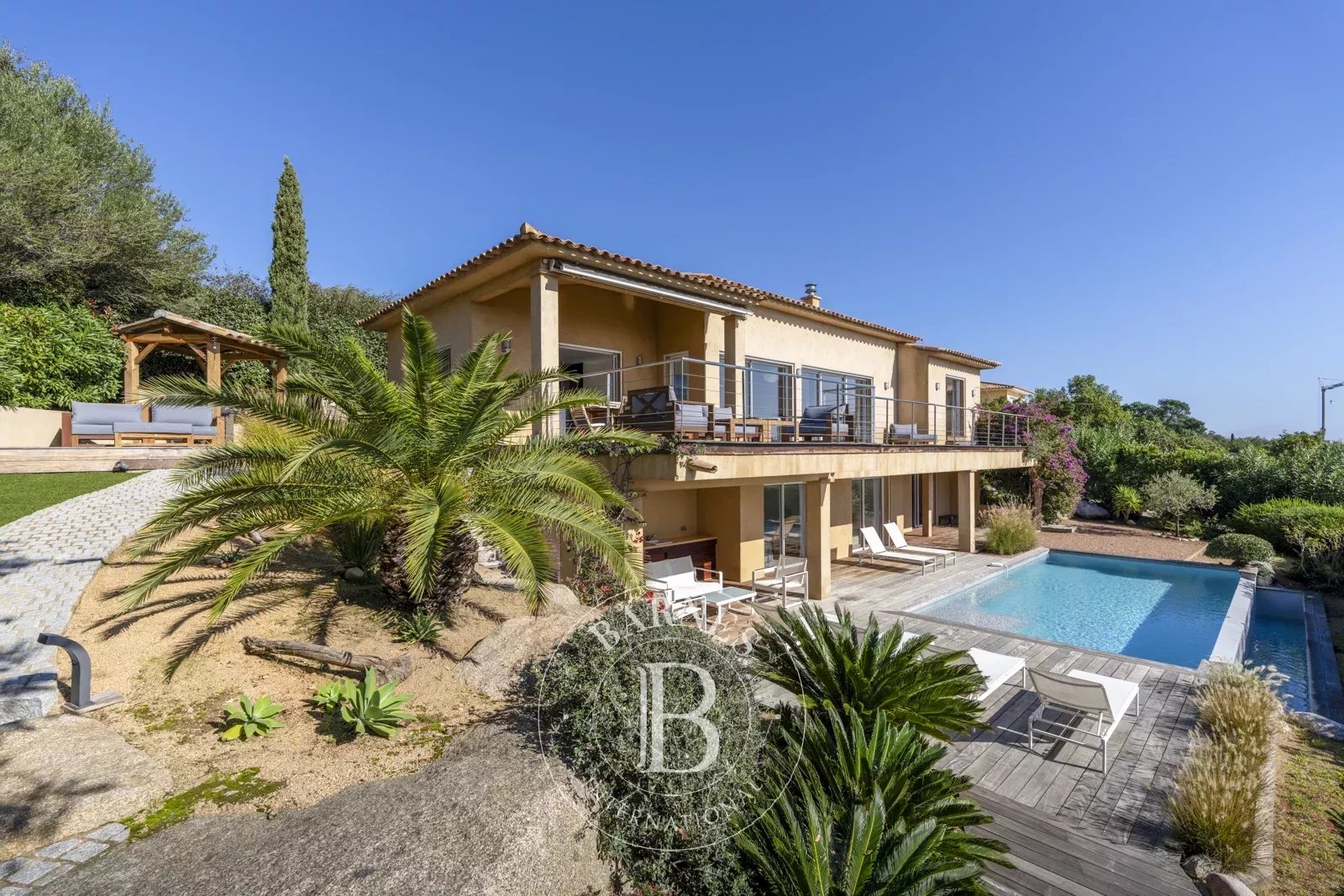 Villa Porto-Vecchio  -  ref 85522200 (picture 1)