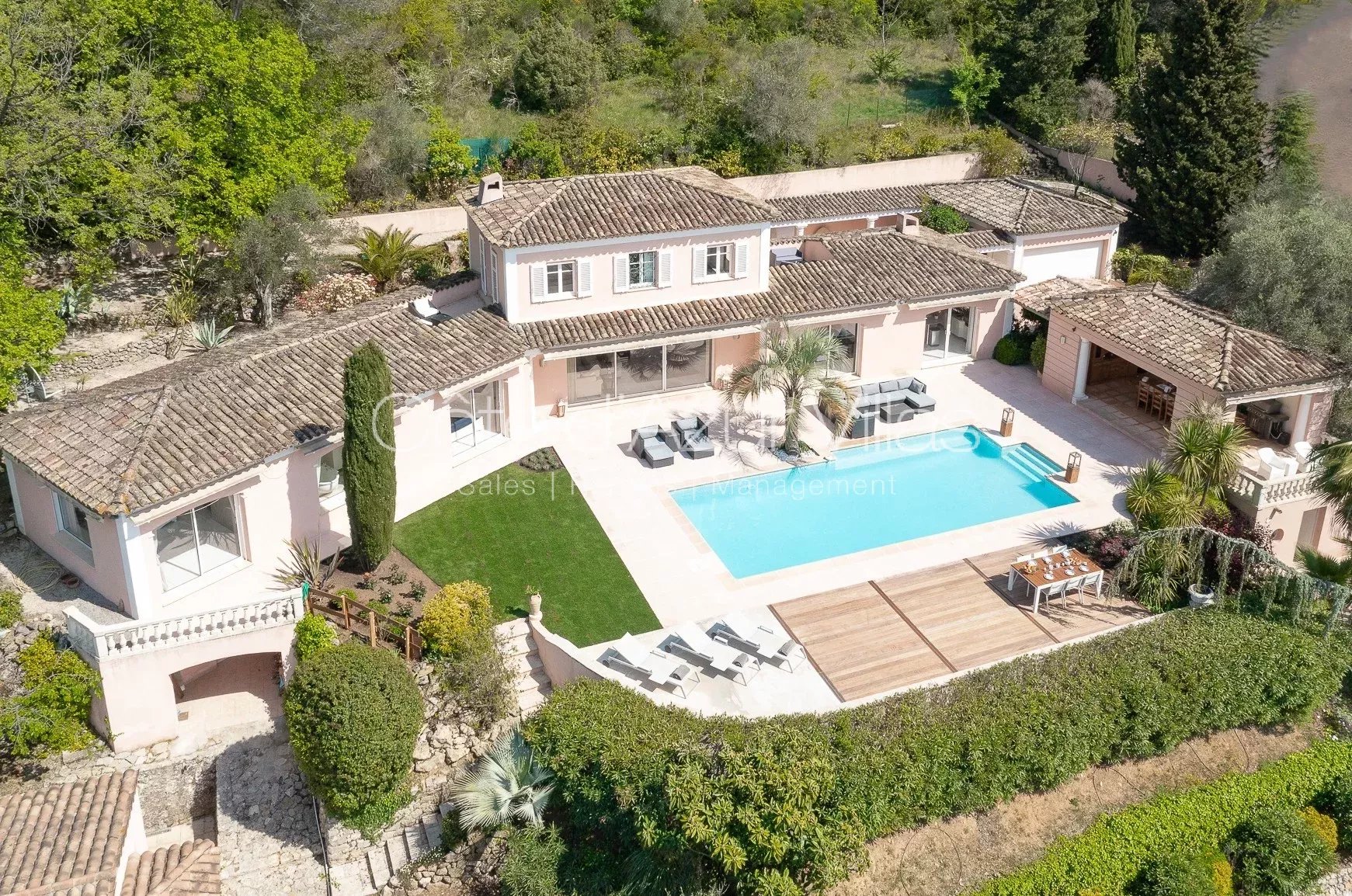 Agence immobilière de 