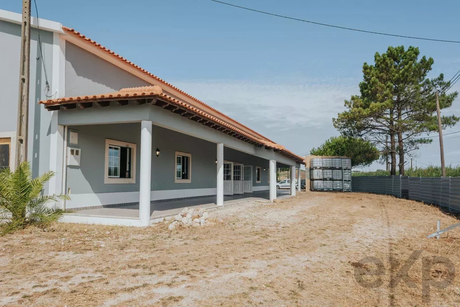 A dos Cunhados - Commercial farm with a plot of land measuring 9630 square meters 87016840 image 4