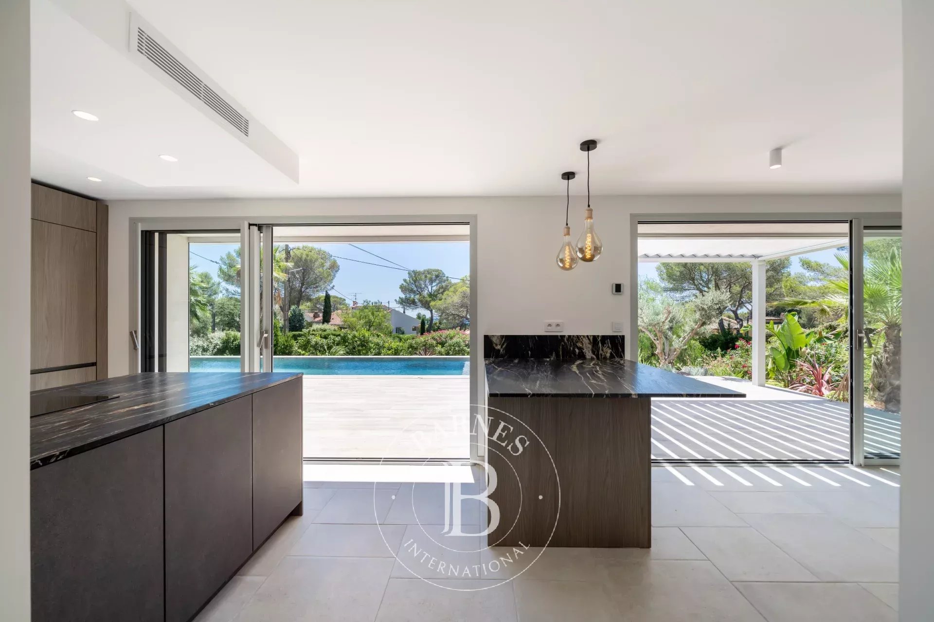 Villa Saint-Raphaël - picture 3