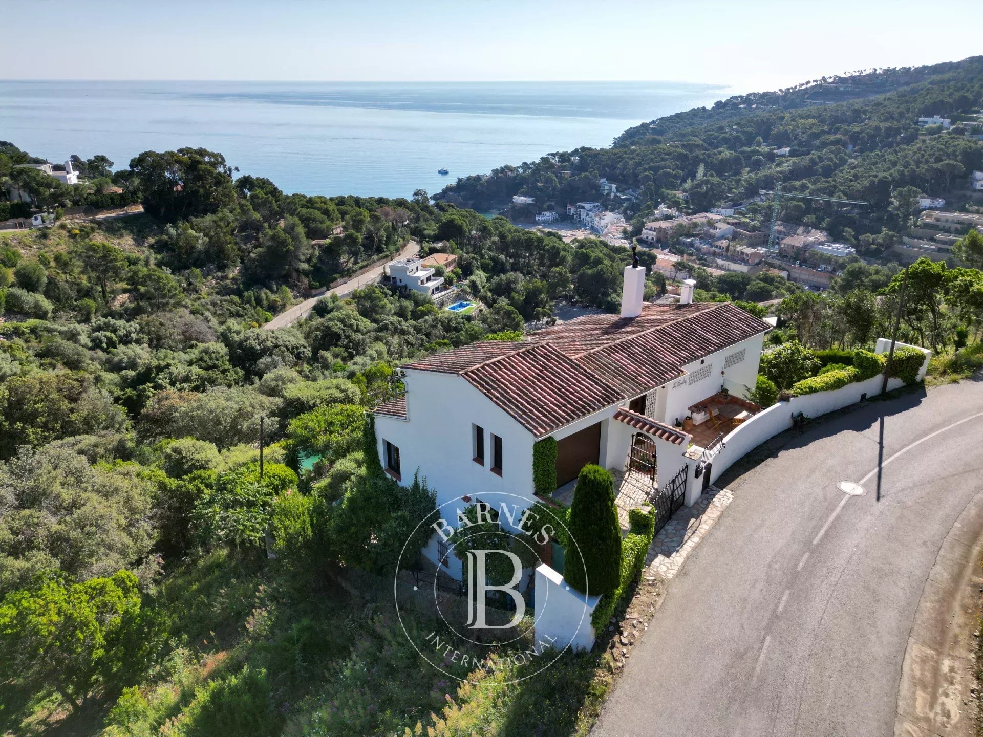 Charming contemporary villa in privileged location in Sa Riera, Costa Brava