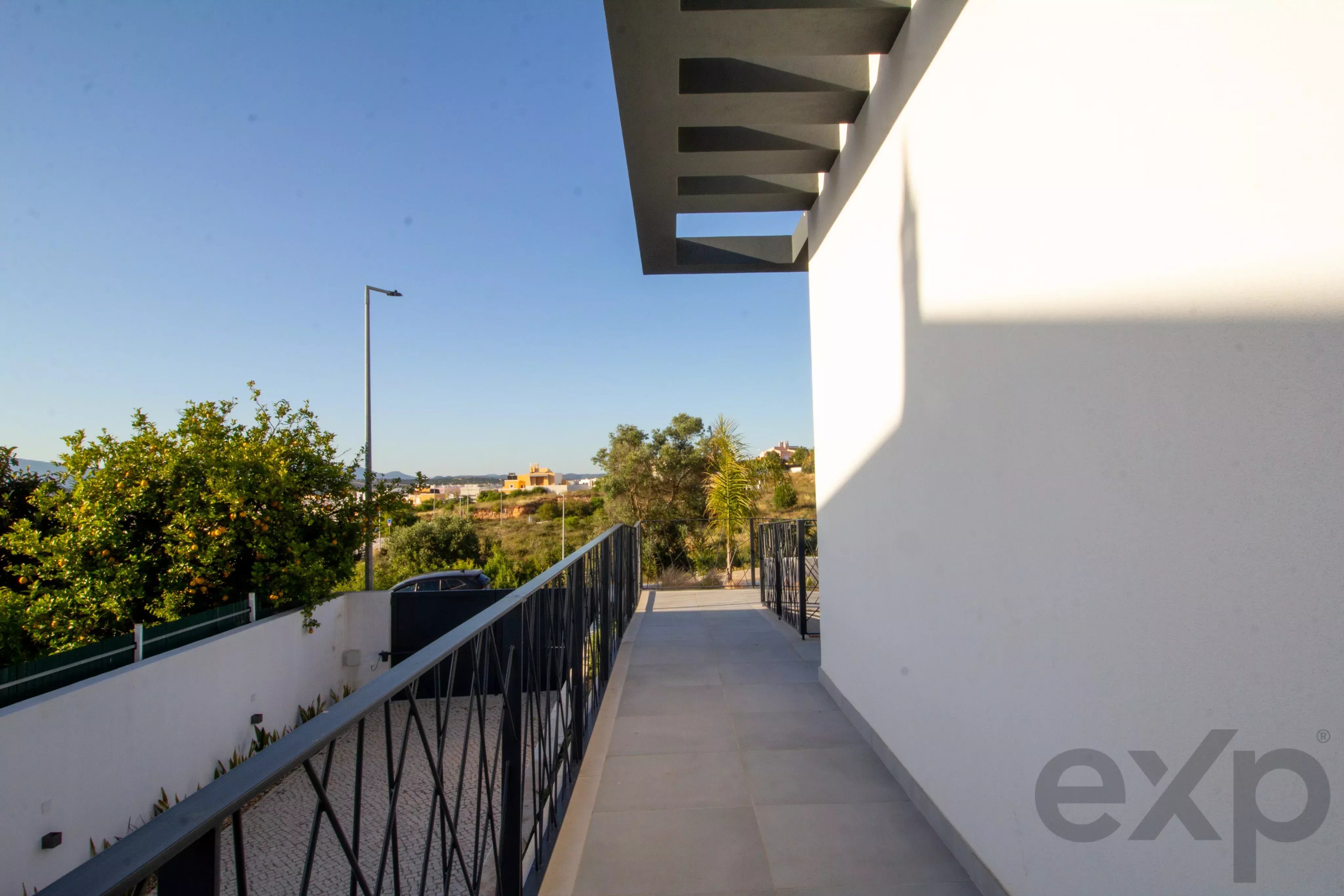 Luxury Contemporary Home with Sea View in Ferragudo 87049638 image 8