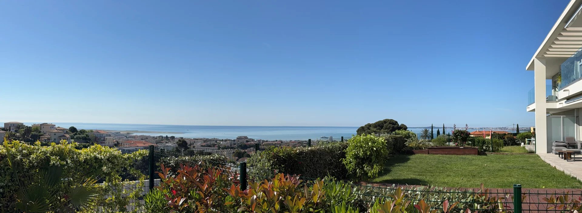 EXCLUSIVITE!!!  Emplacement d'exception vue mer