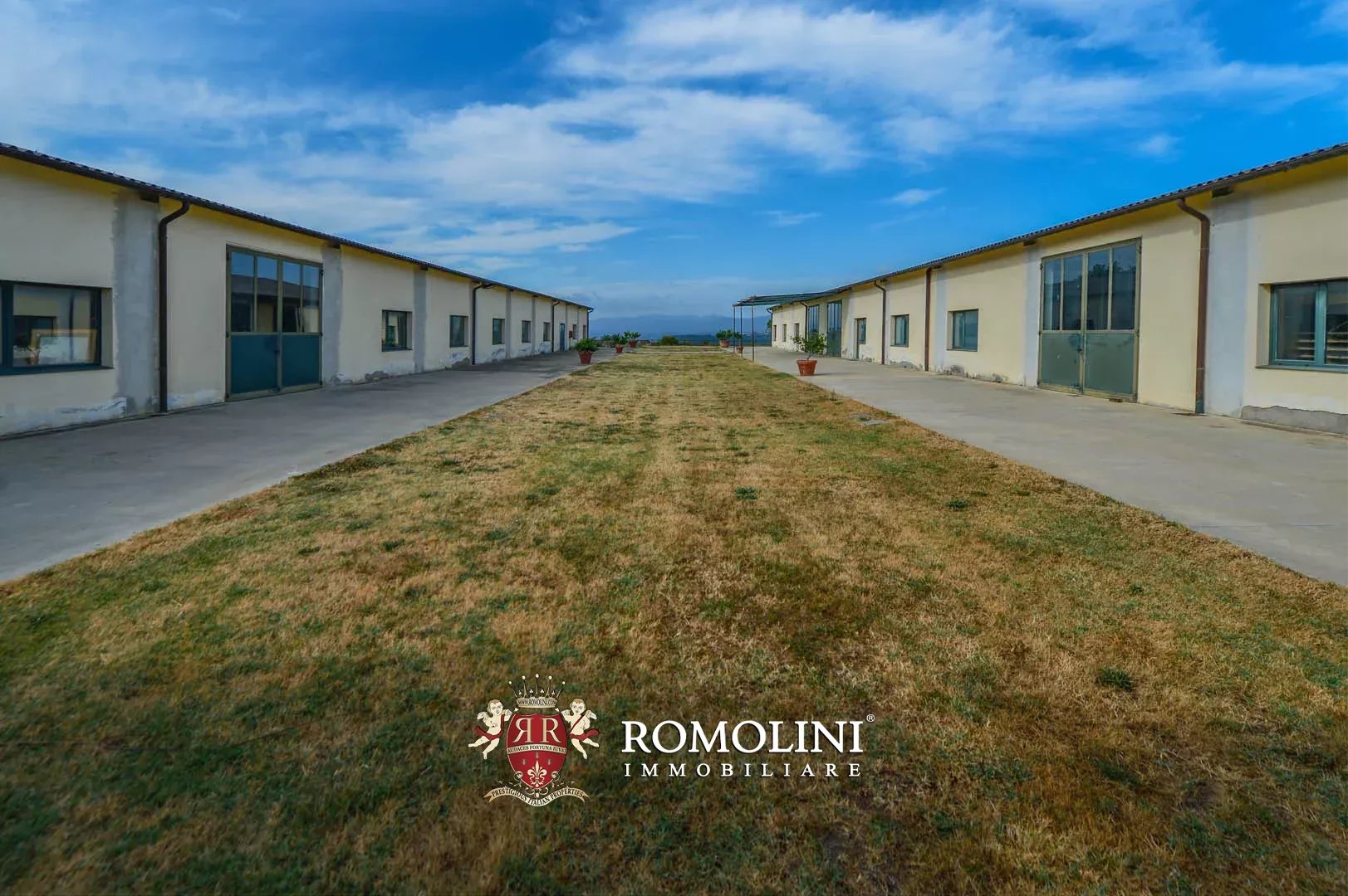 50 Bedroom Vineyard's Image 13