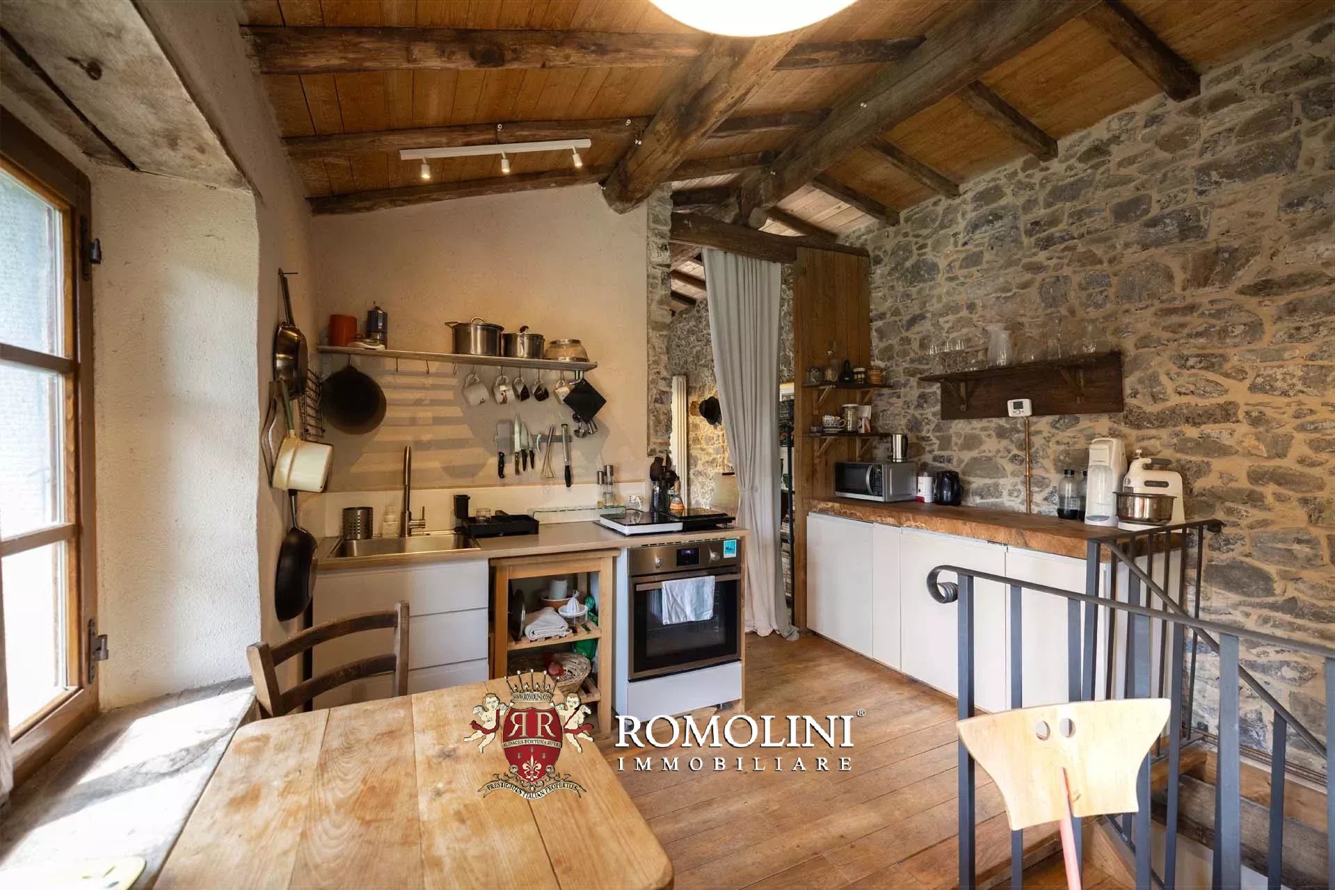 10 Bedroom Villa/Townhouse's Image 54