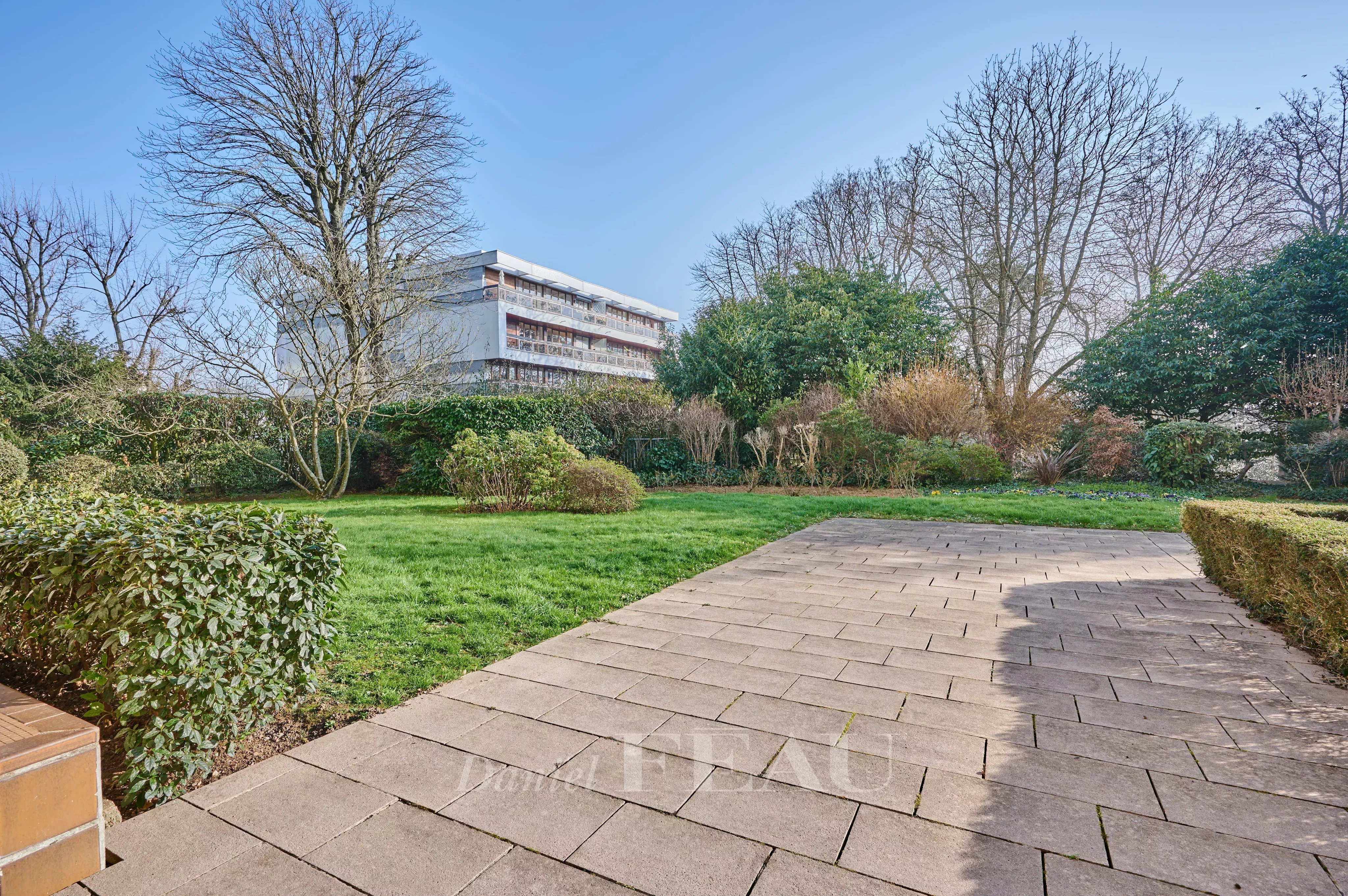 Rental Studio Saint-Cloud