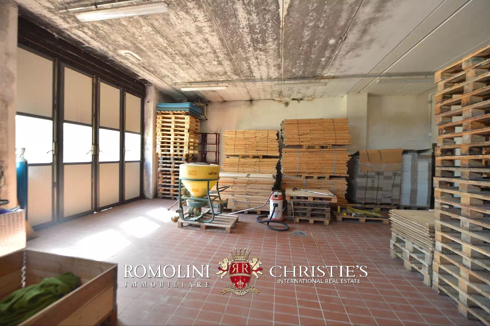 20 Bedroom Vineyard's Image 71