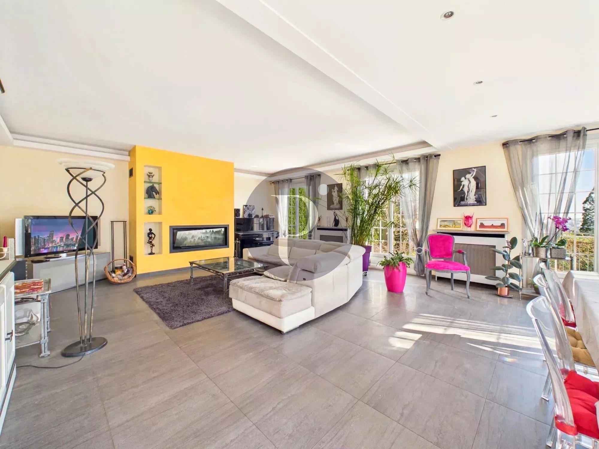 vente-maison-8-pieces-verrieres-le-buisson-85103086