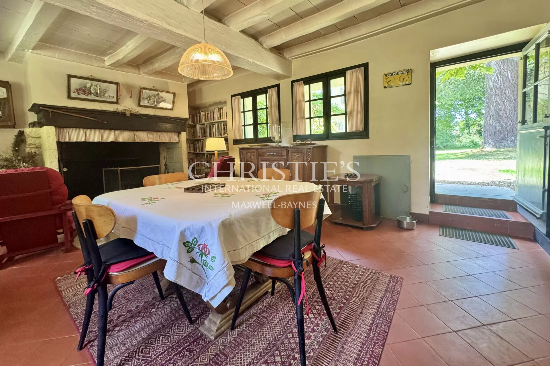 6 Bedroom Villa/Townhouse's Image 13
