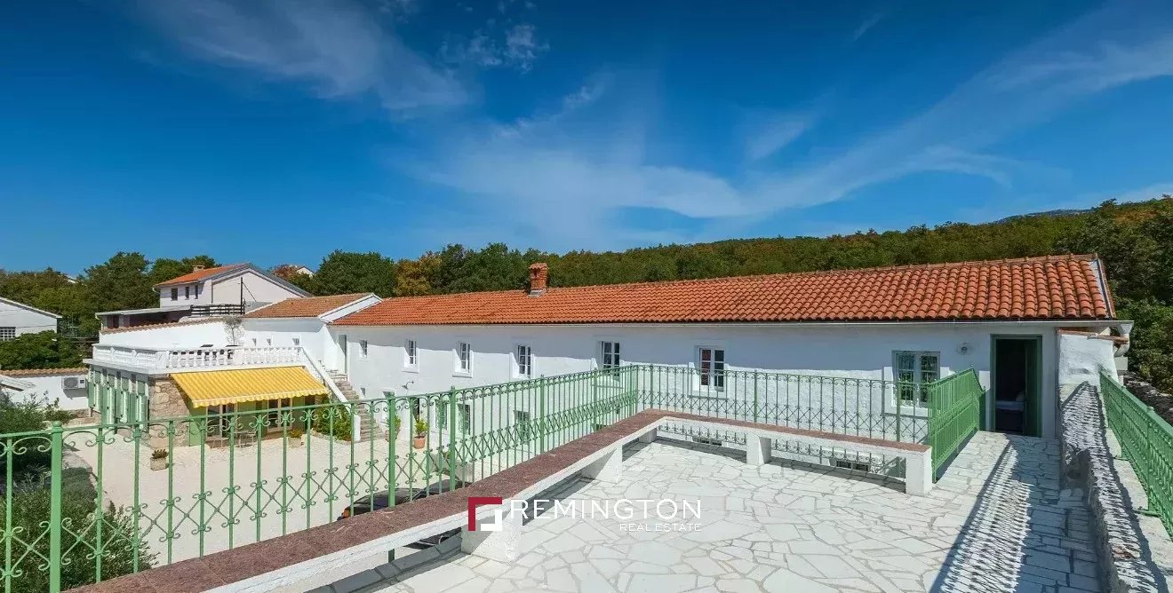 5 Bedroom Villa/Townhouse's Image 18