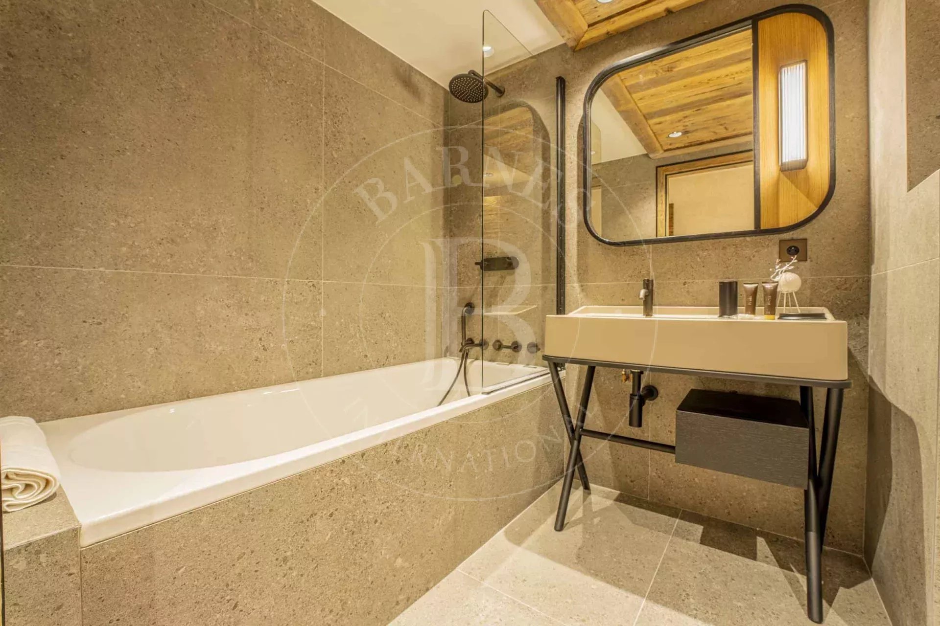 Méribel Superb 5-bedroom duplex apartment at Rond Point des Pistes