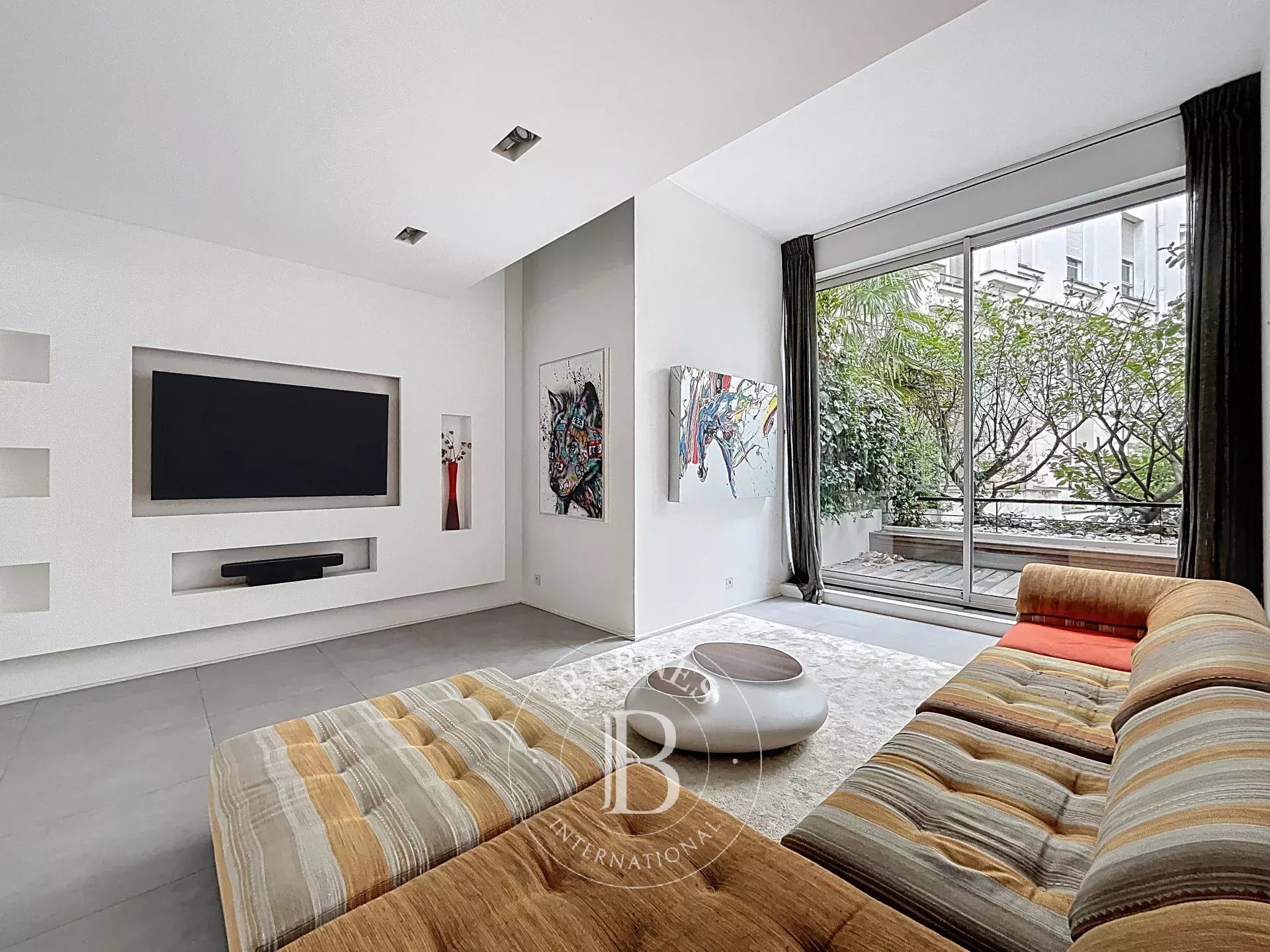 Paris 16e - 163m² - 7p. - 3ch.