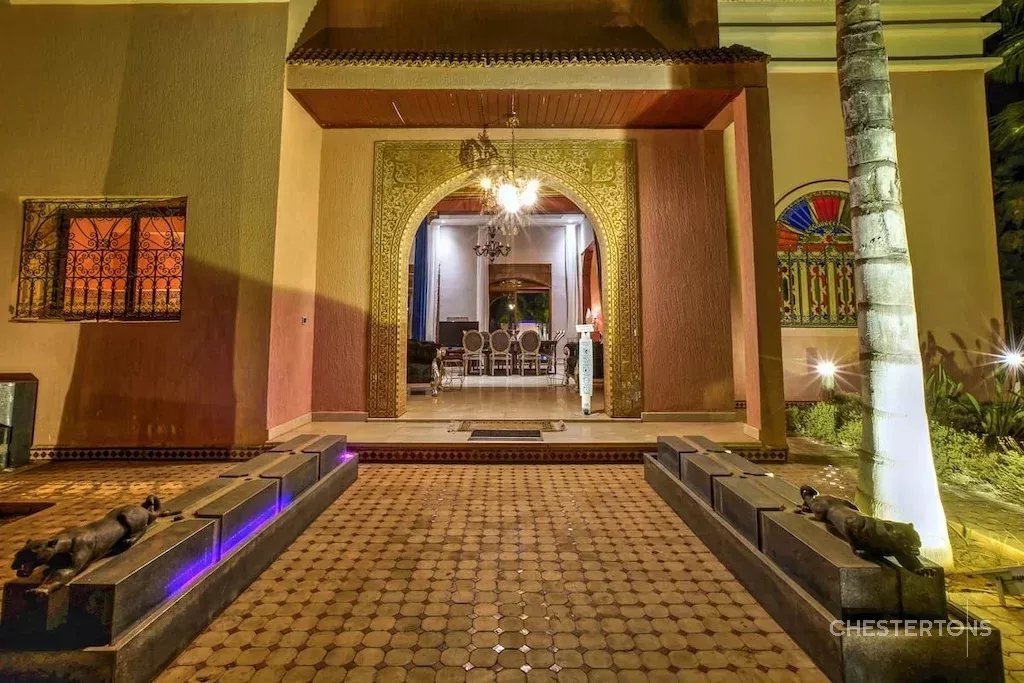 Image of Villa - 6 Bedrooms for Sale in Marrakech-Ménara-Marrakech-Morocco, Image 3