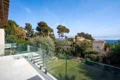Elegant family villa 5 mins to port with sea view — photo 2 of 7