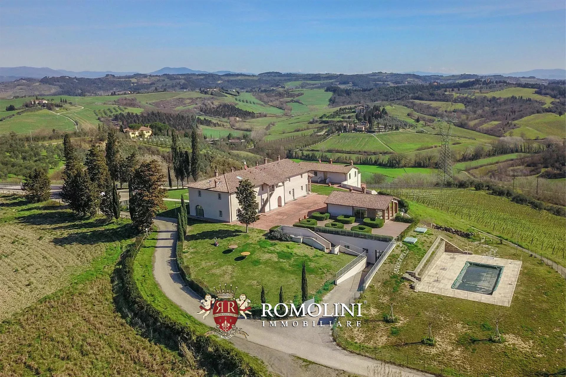 11 Bedroom Vineyard's Image 11
