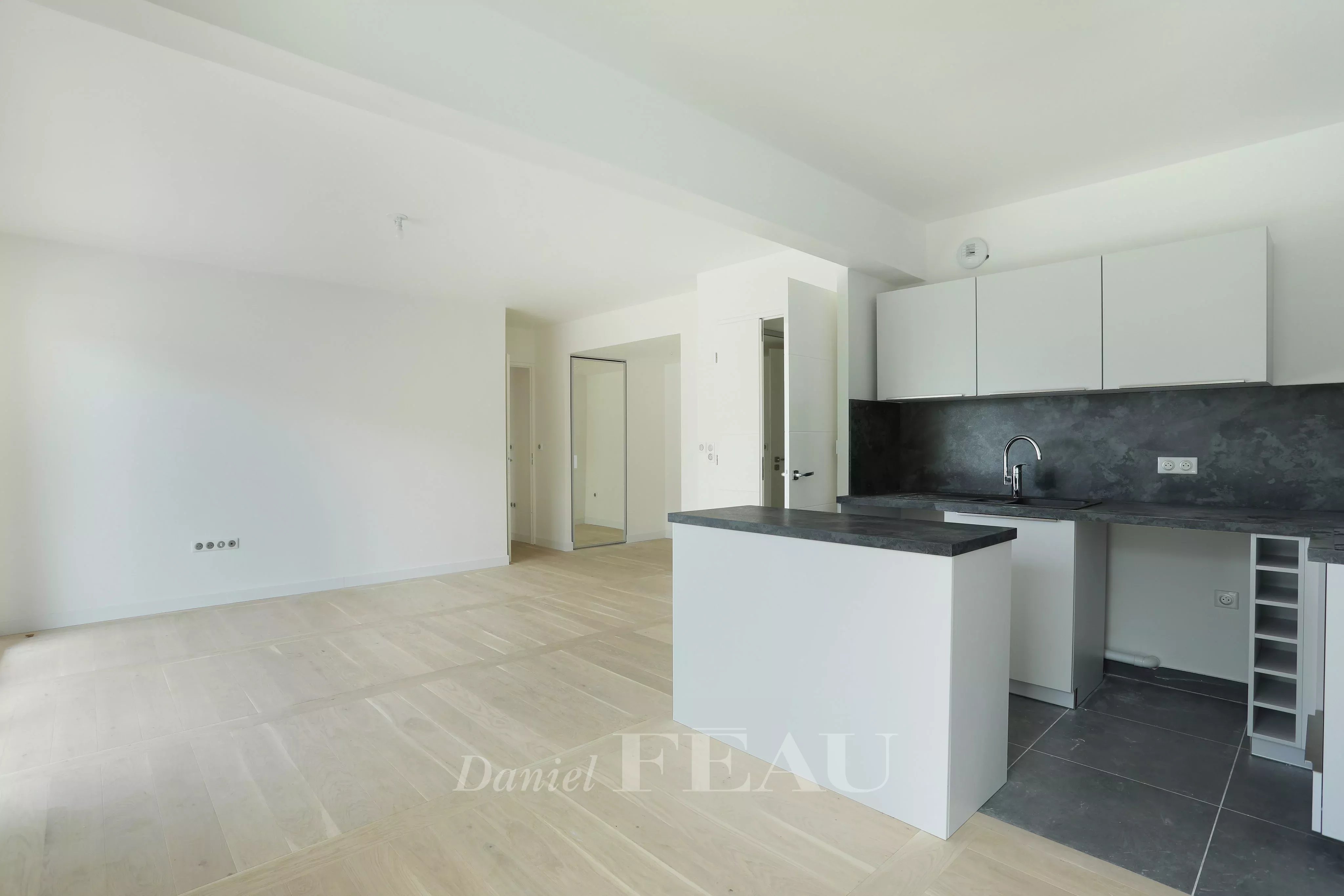Kitchen Wooden floor Kitchen island Tile