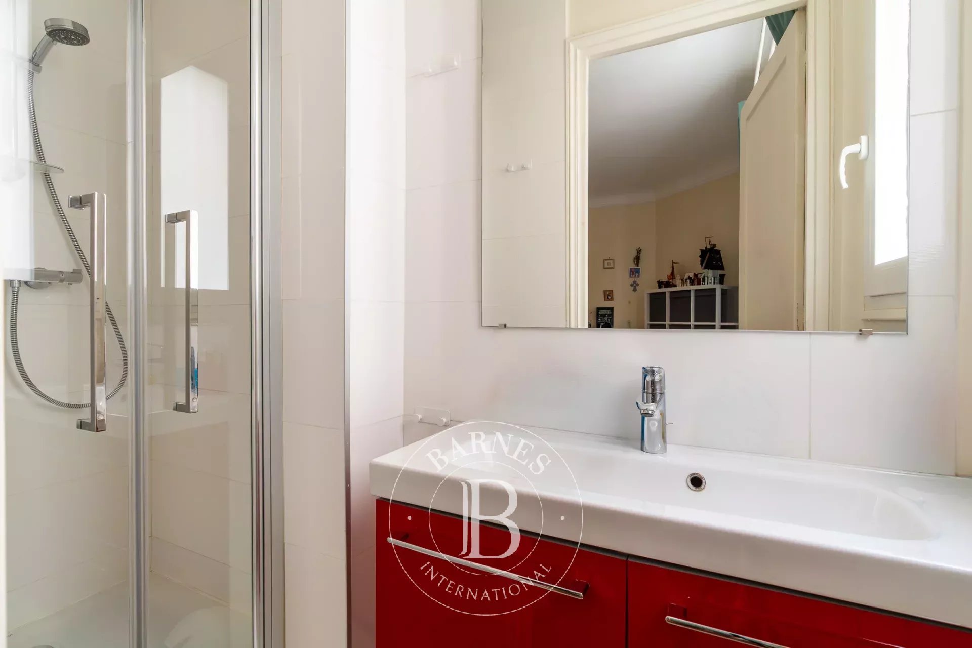 Paris  - Apartment 3 Bedrooms - picture 11