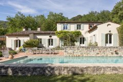 Elegant Architect-Designed Bastide with Expansive Landscaped Grounds — photo 1 of 7