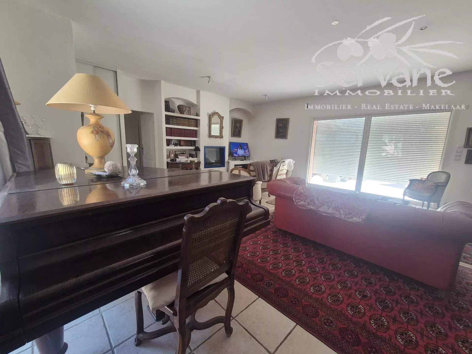 Lovely Cotignac house 4 beds, studio and pool