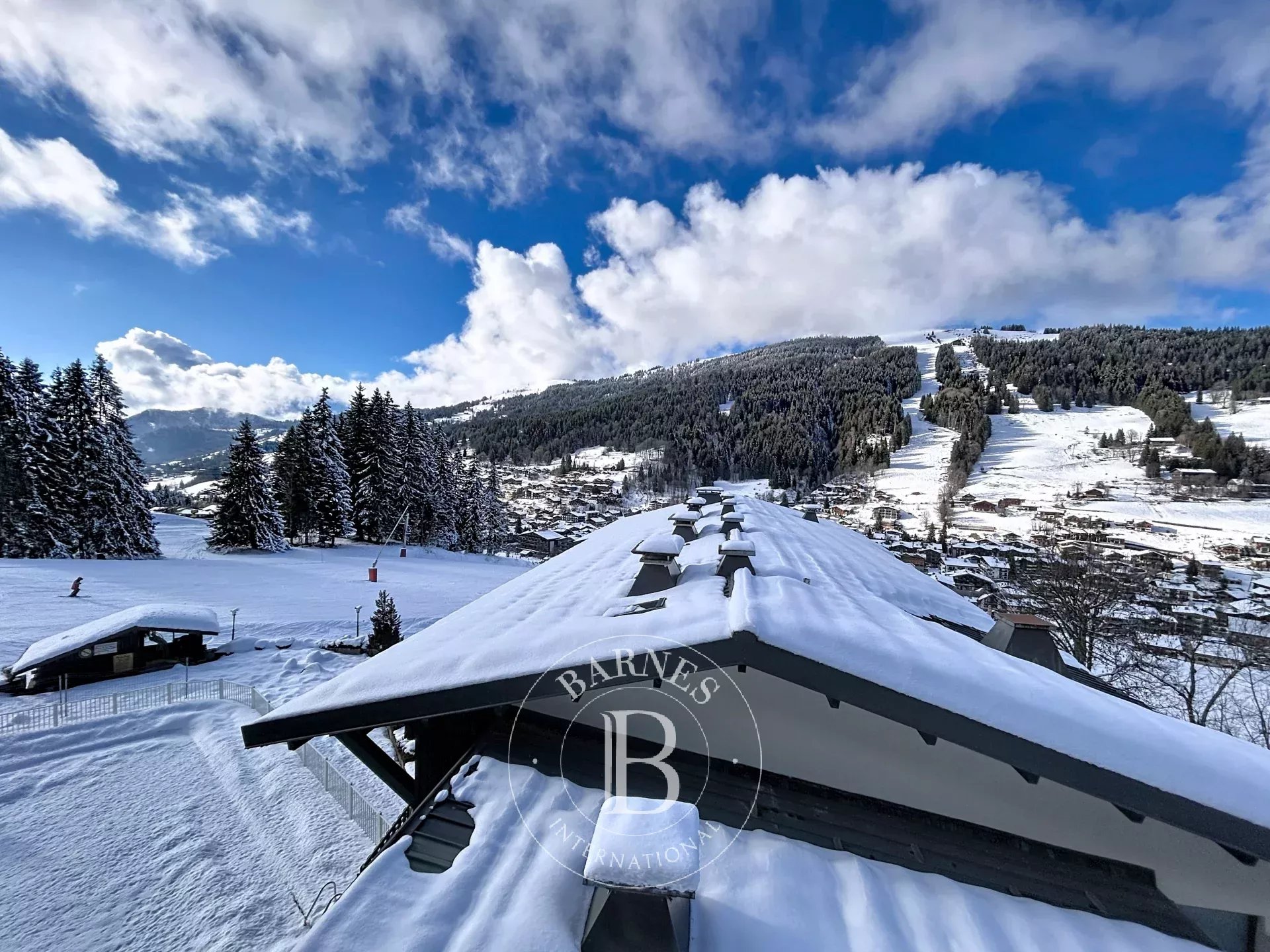 Photo of Les Gets - Apartment Studio - Ski-in / Ski-out - Nice view on Mont Chéry side