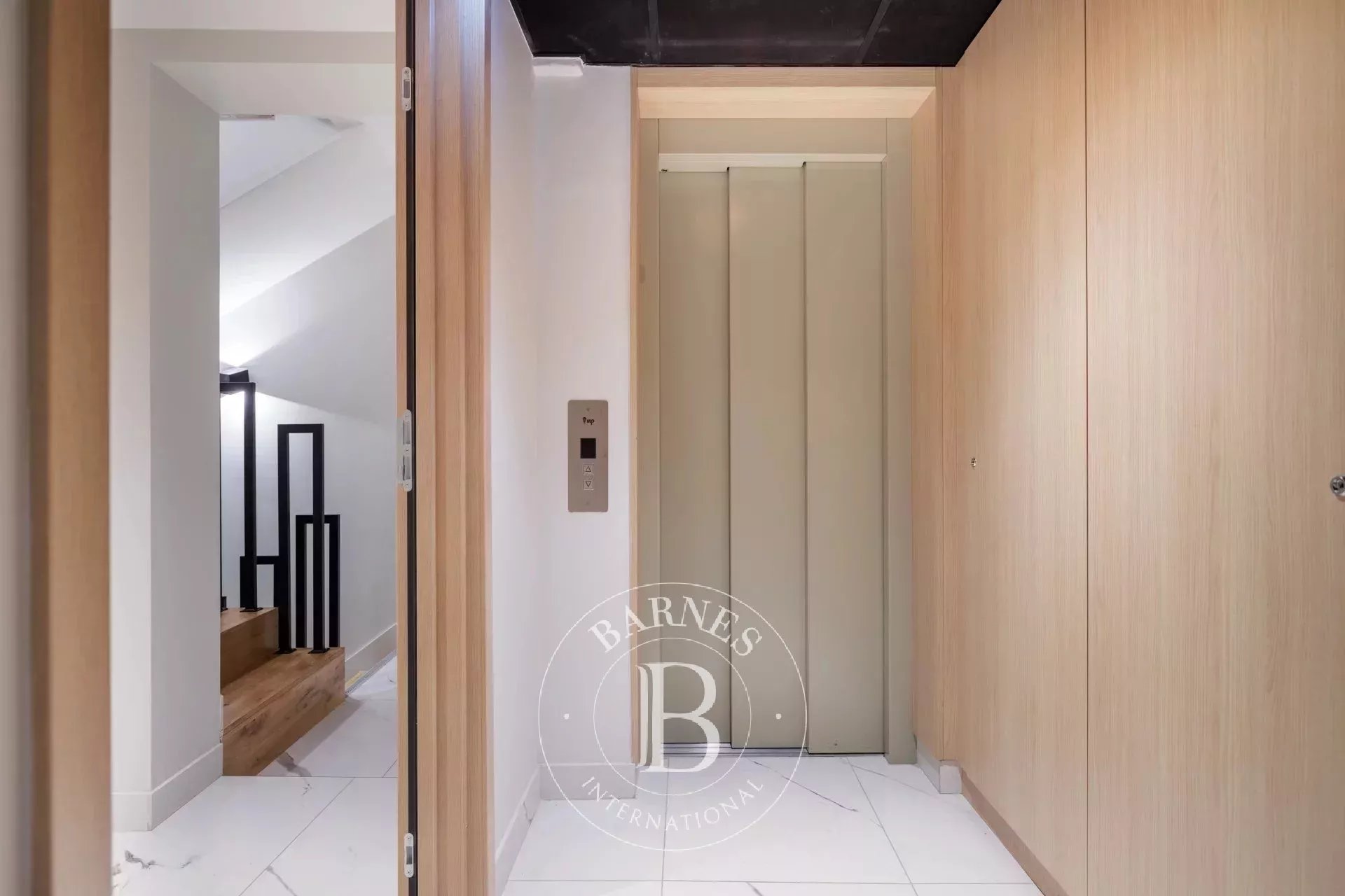 Daire Paris 16ème - picture 12