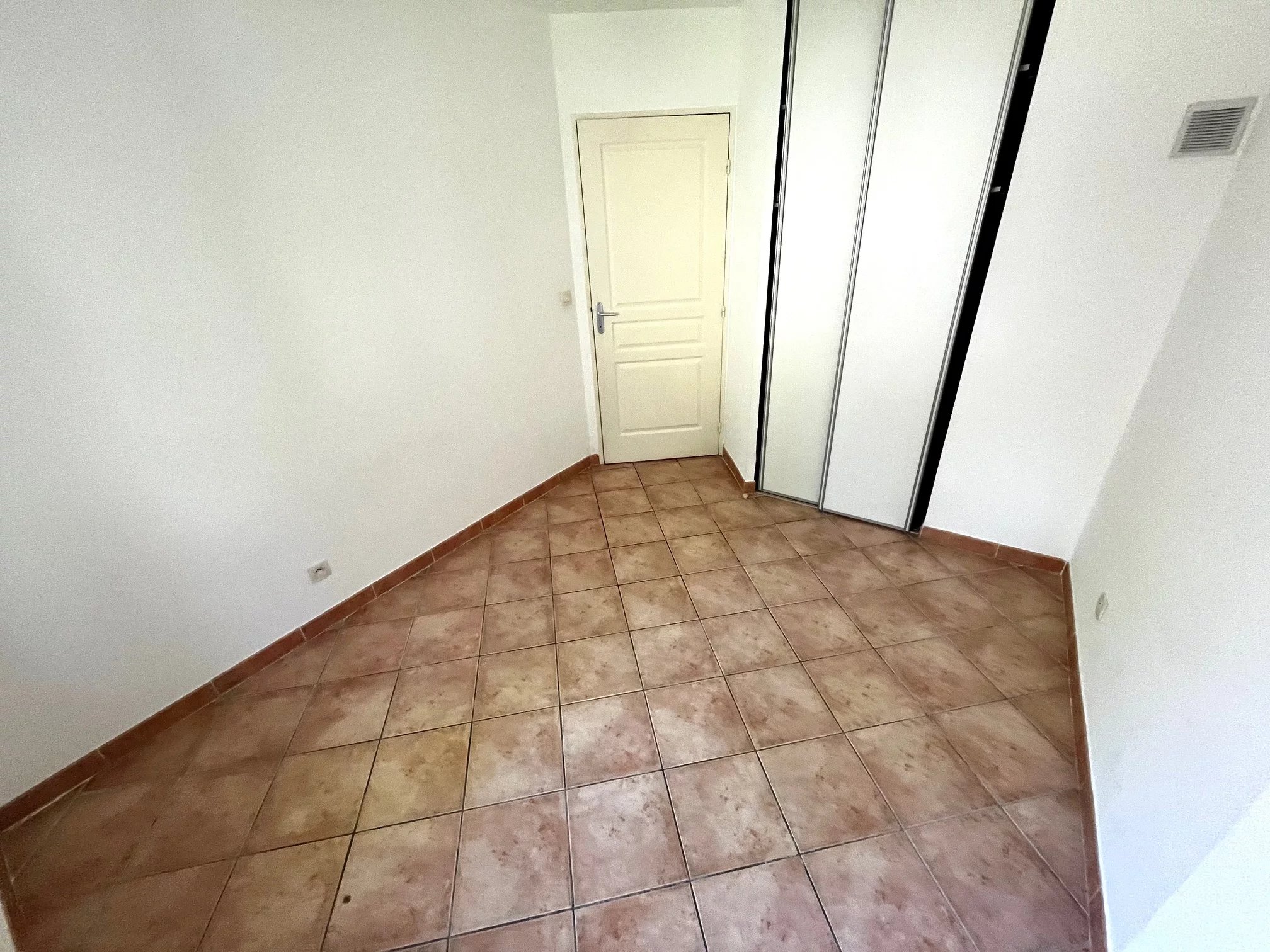 APPARTEMENT 3 PIECES LE THOLONET