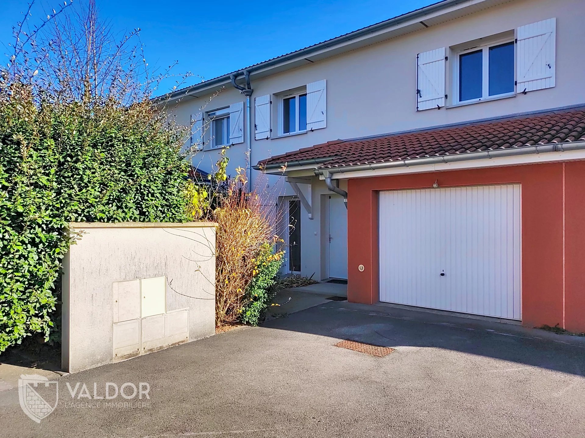 Proximité du centre - Maison de 2015 - 3 chambres