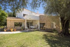 Elegant Provençal Villa Within Walking Distance of Tourrettes-sur-Loup Village — photo 2 of 7