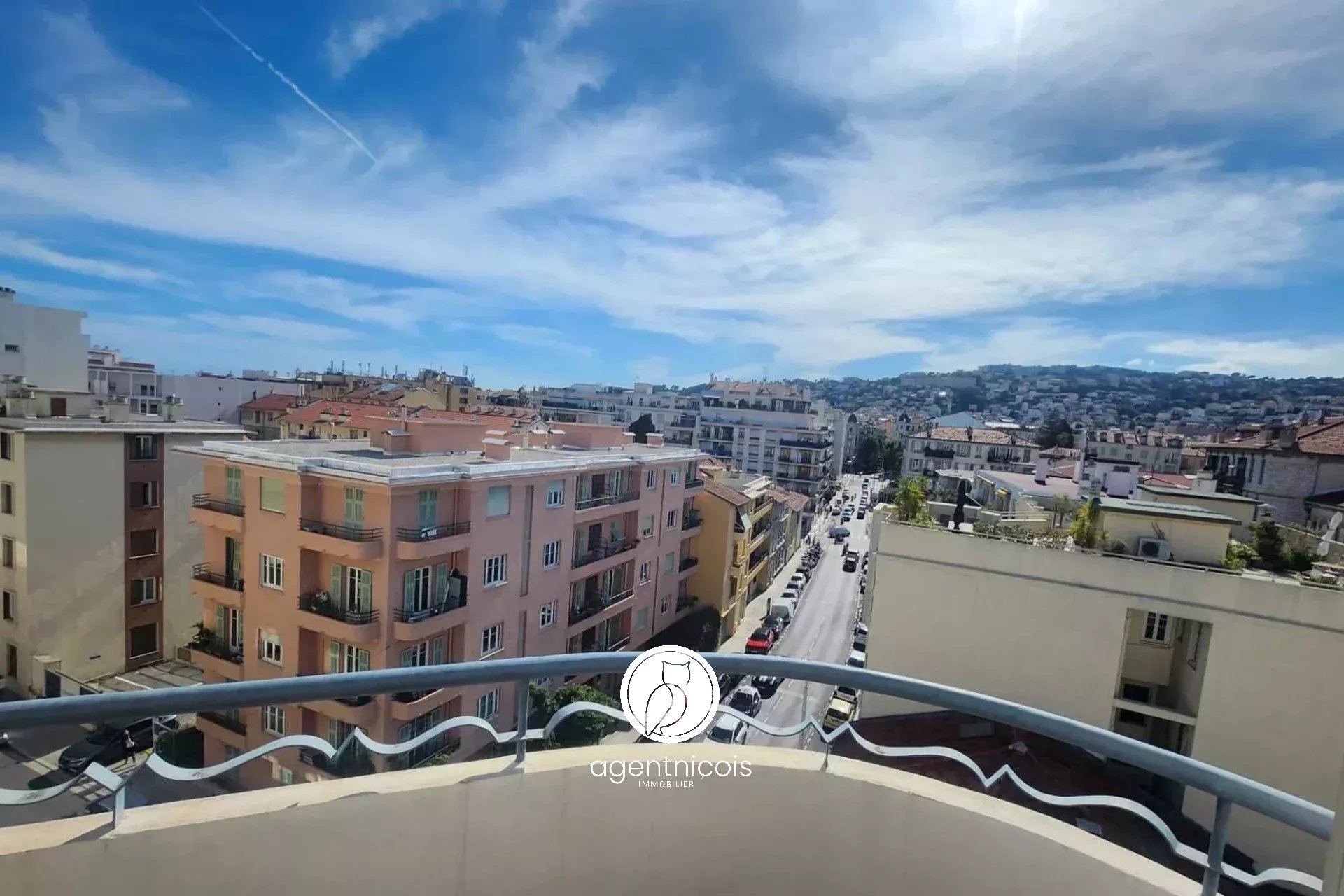 Agence immobilière de 