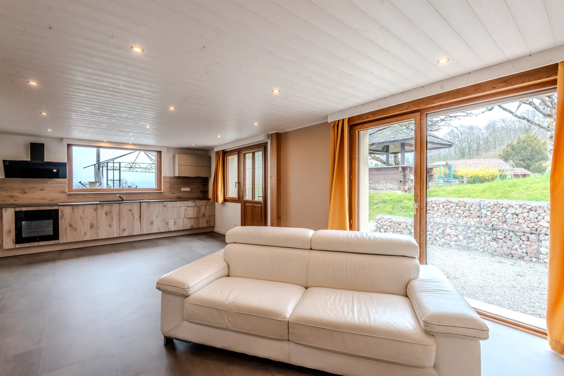 Appartement 2 pièces 53m2 entre lac et montagne