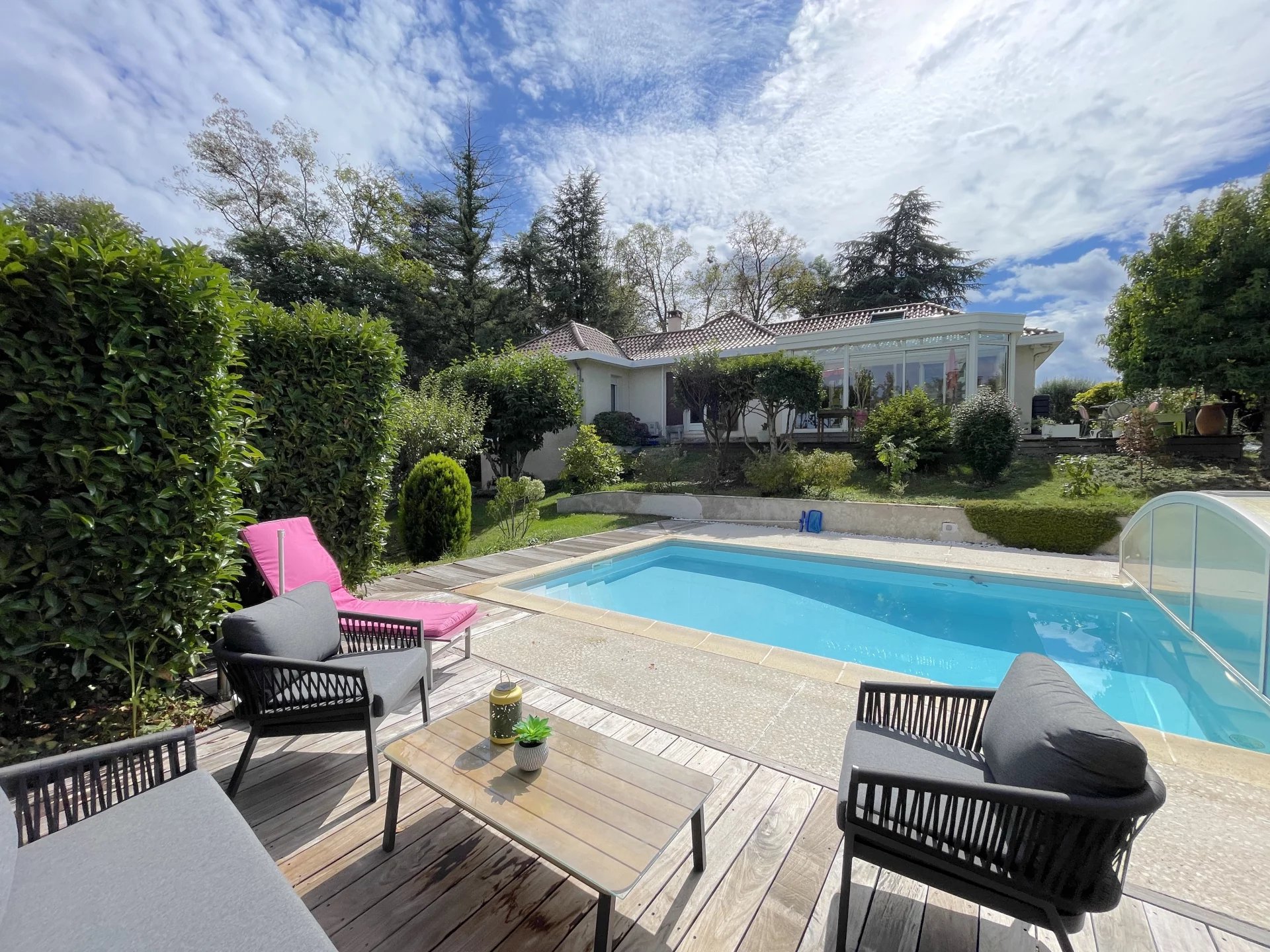 Maison 4 chambres avec piscine, Charbonnières les Bains
