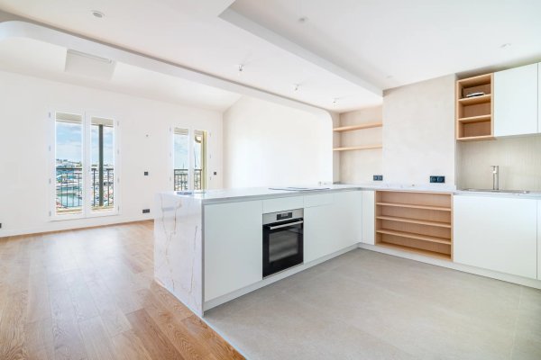 Luxury Apartment Cannes Old Port | Modern 3-Bedroom Family Estate — photo 5