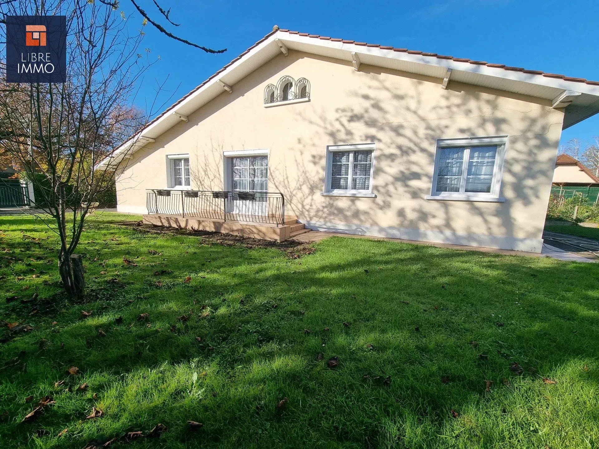 Maison à louer à Lescar, 117 m², 3 chambres, cheminée