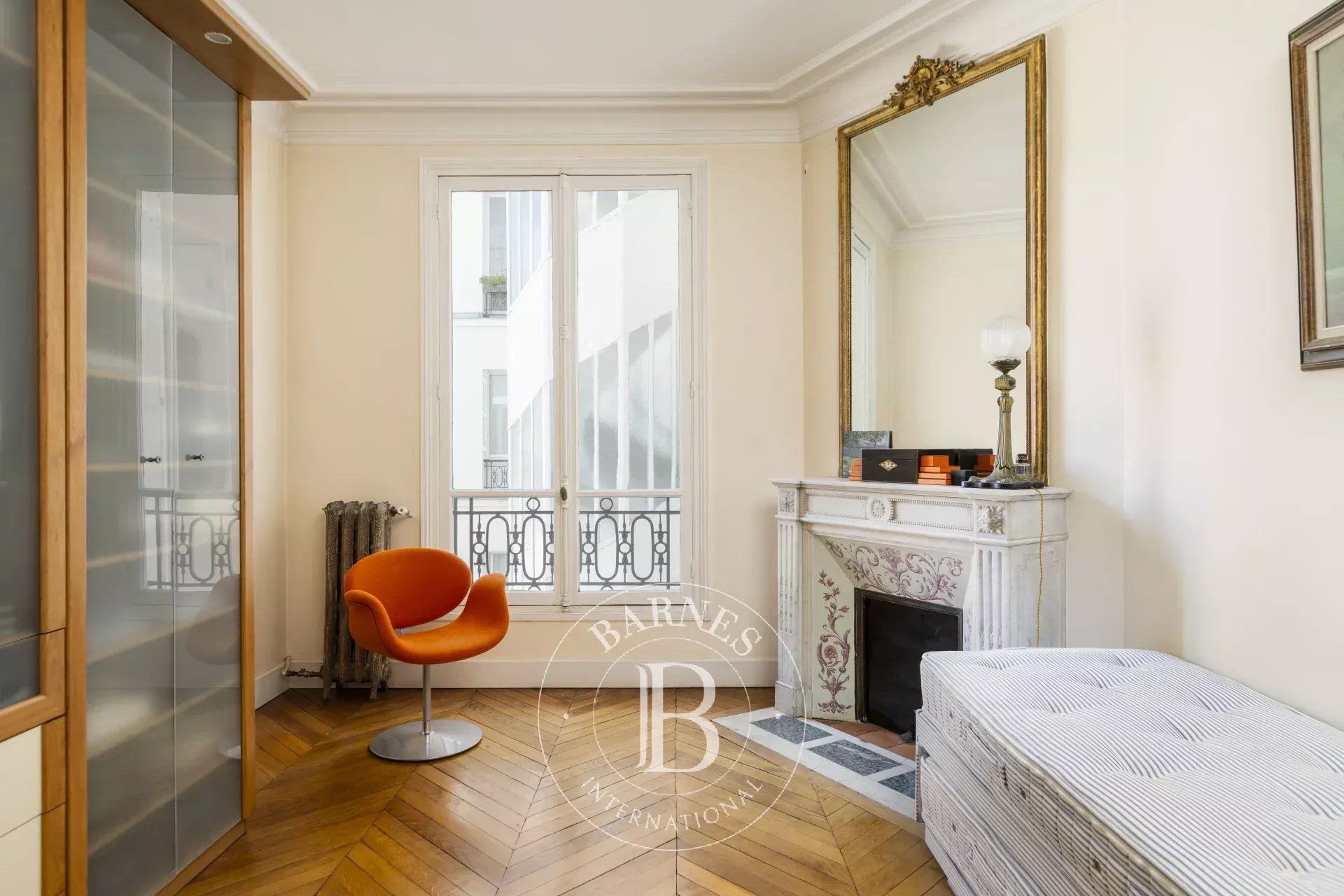 Paris  - Apartment 3 Bedrooms - picture 11