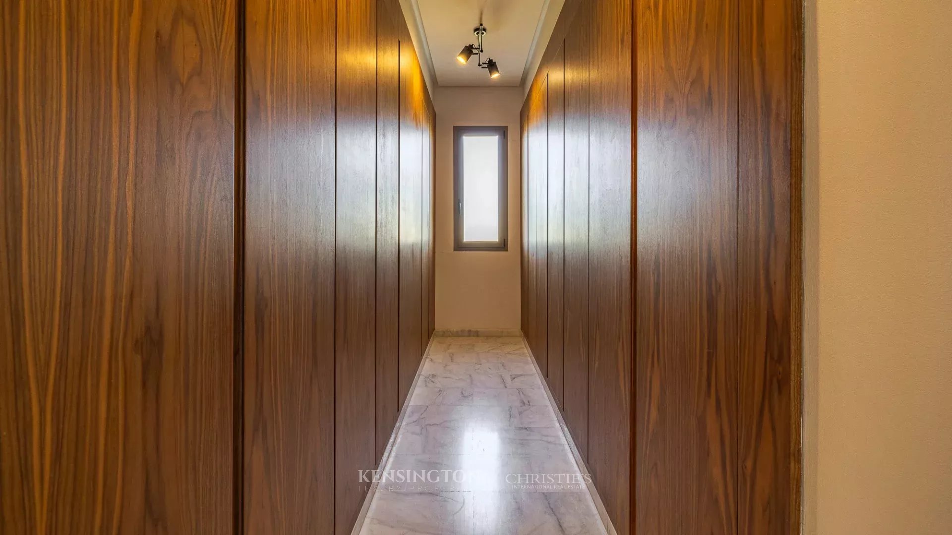 4 Bedroom Villa/Townhouse's Image 12