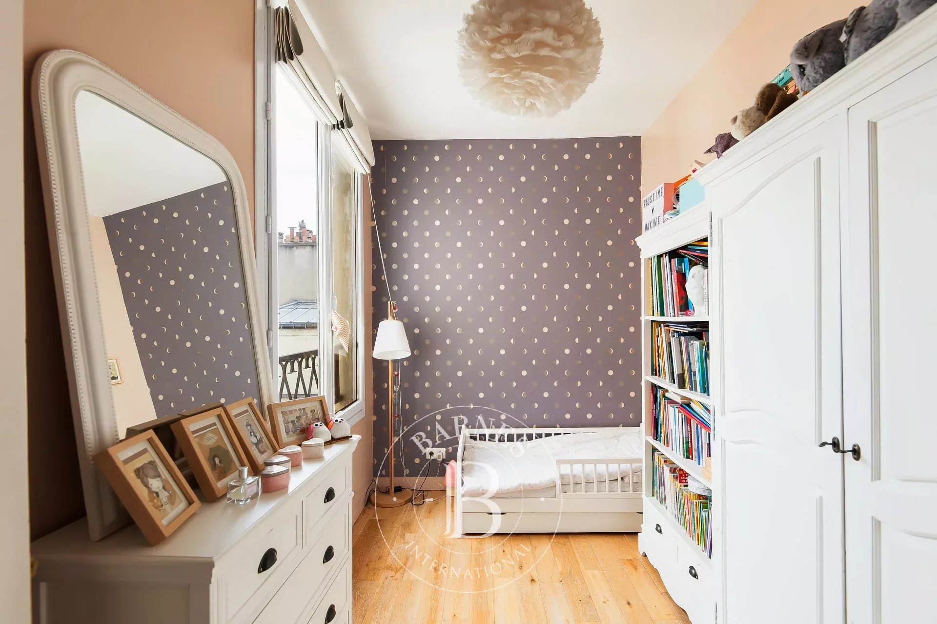 Daire Paris 9ème - picture 4