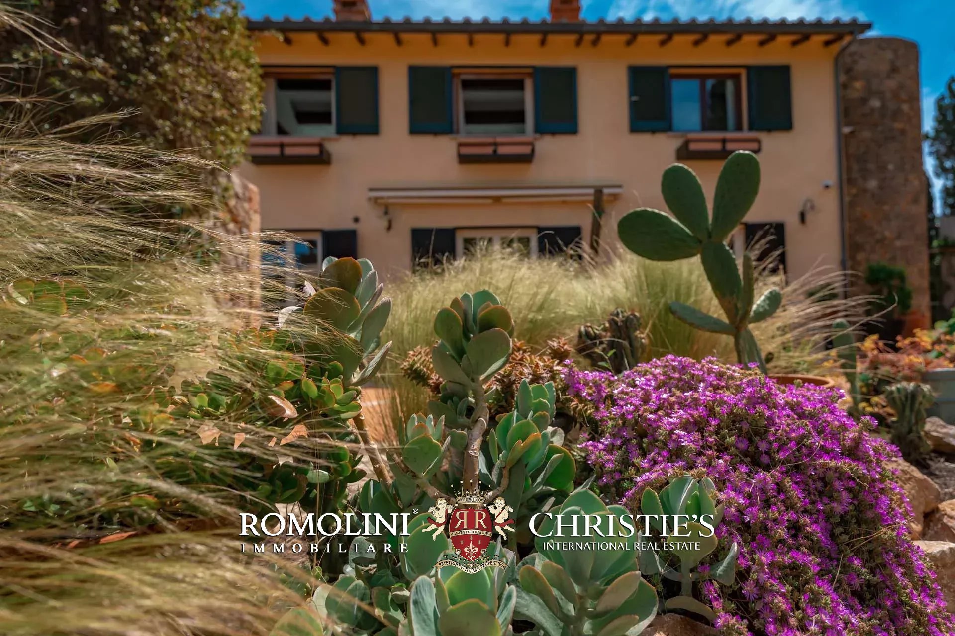 11 Bedroom Villa/Townhouse's Image 14