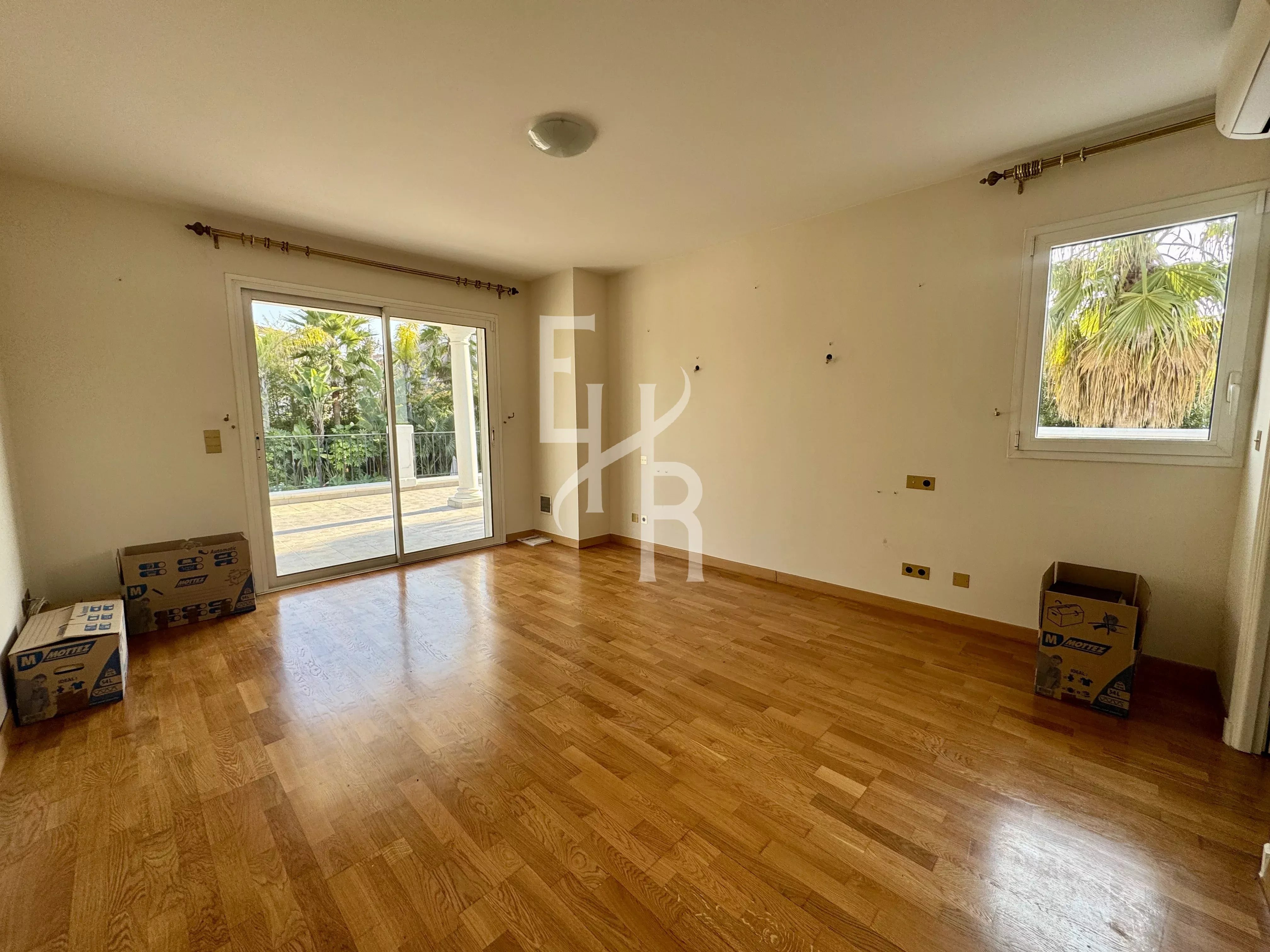 Demeure d’exception au cœur d’un domaine privé à Mougins