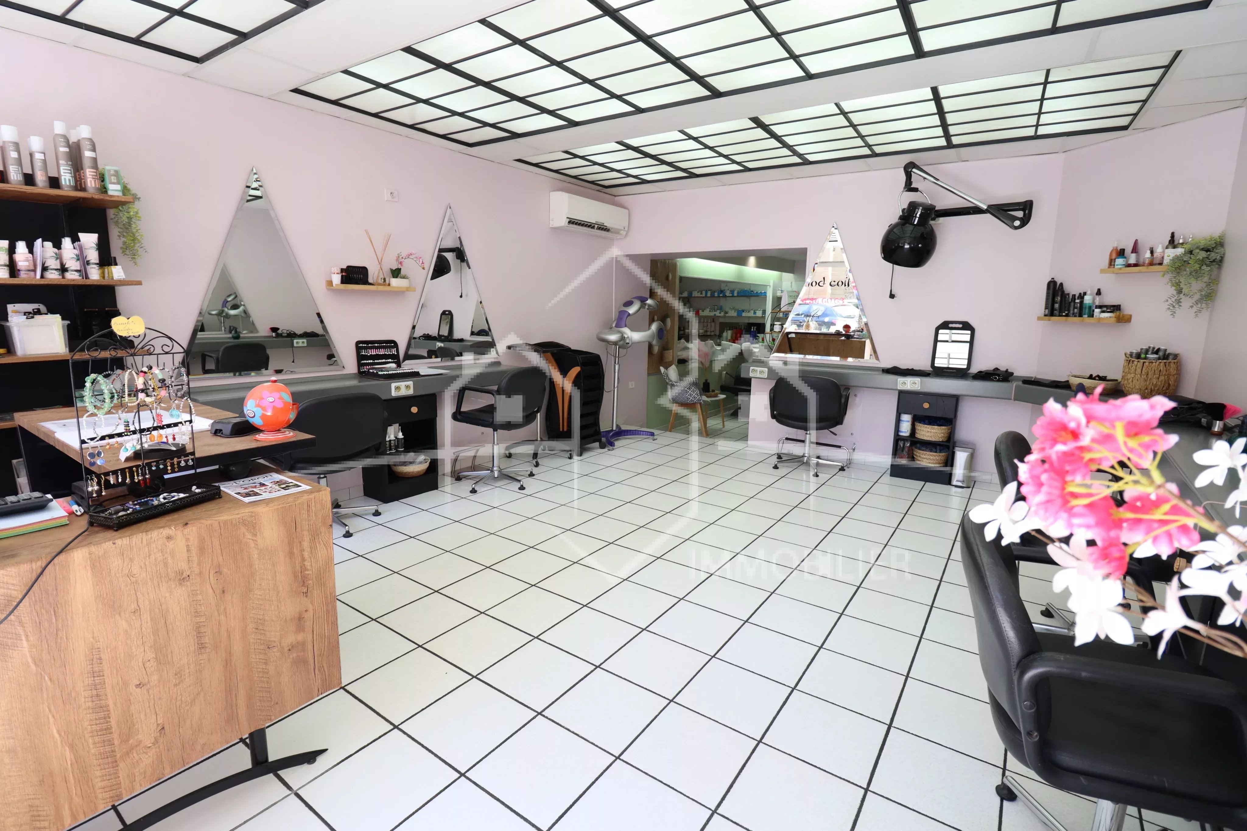 Sale Business assets - Beaurepaire