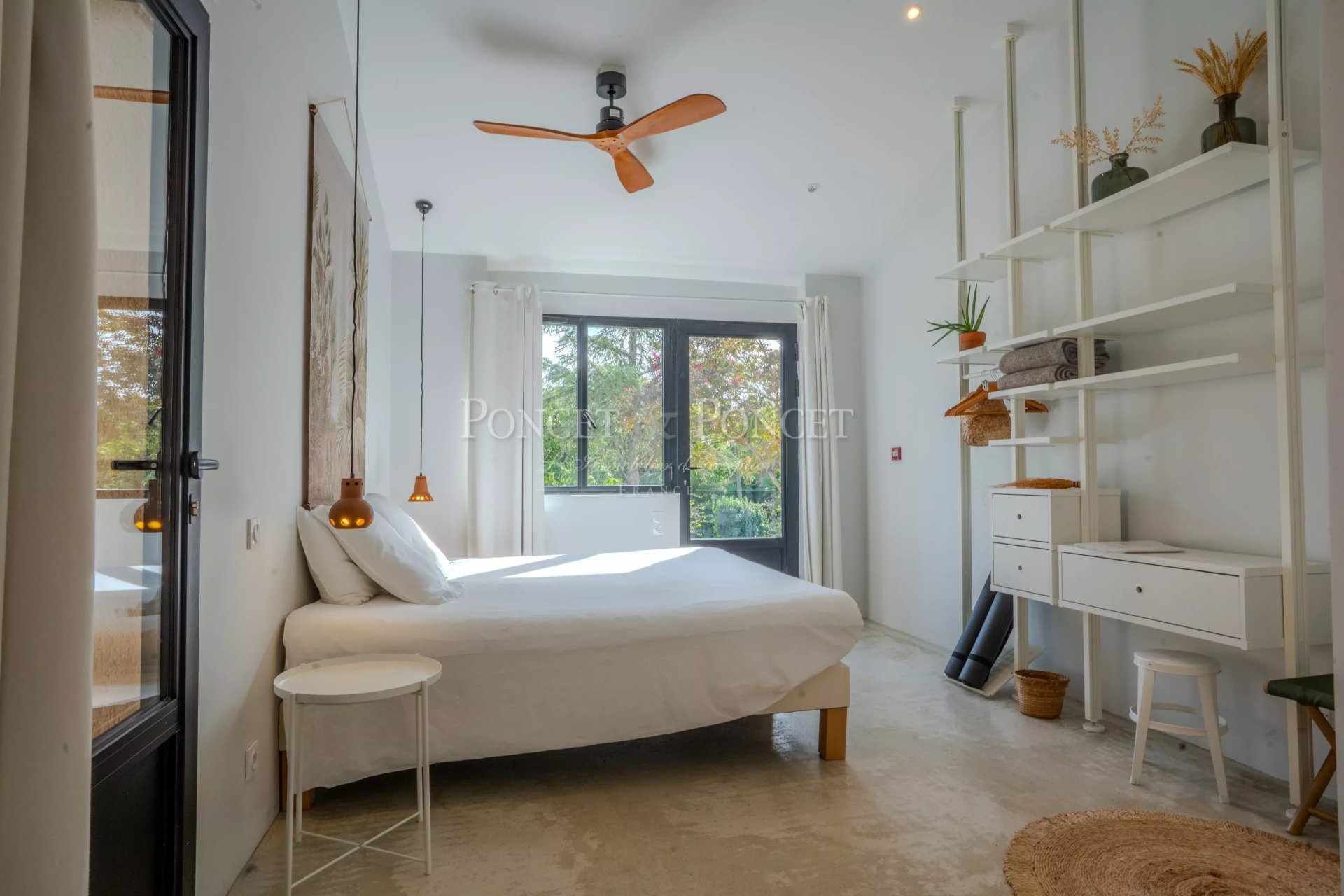 18 Bedroom Villa/Townhouse's Image 15