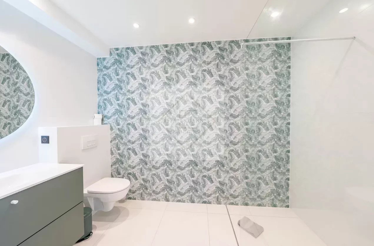 Luxury villa — photo 15