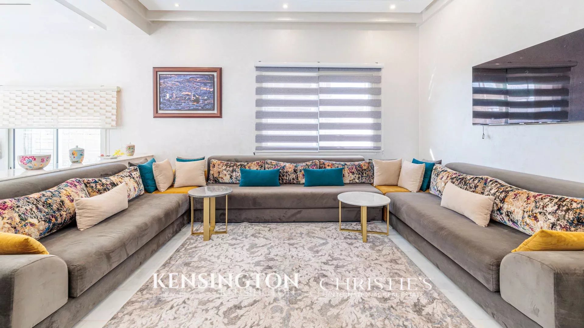 4 Bedroom Villa/Townhouse's Image 3